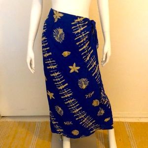 Wraparound summer skirt in a size large